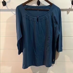 Women's Blue Top